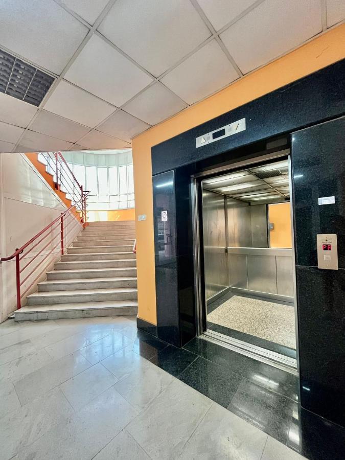 Apartmani Roza พูลา ภายนอก รูปภาพ